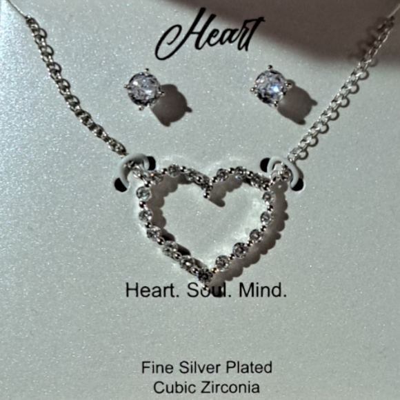 NWT BELIEVE IN BRILLIANCE Silver Plated Cubic Zirconia Heart Necklace Set 🤍🤍🤍 - Picture 6 of 9